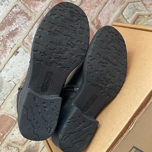 Euro Soft Black Ankle Boots - Picture 13 of 14